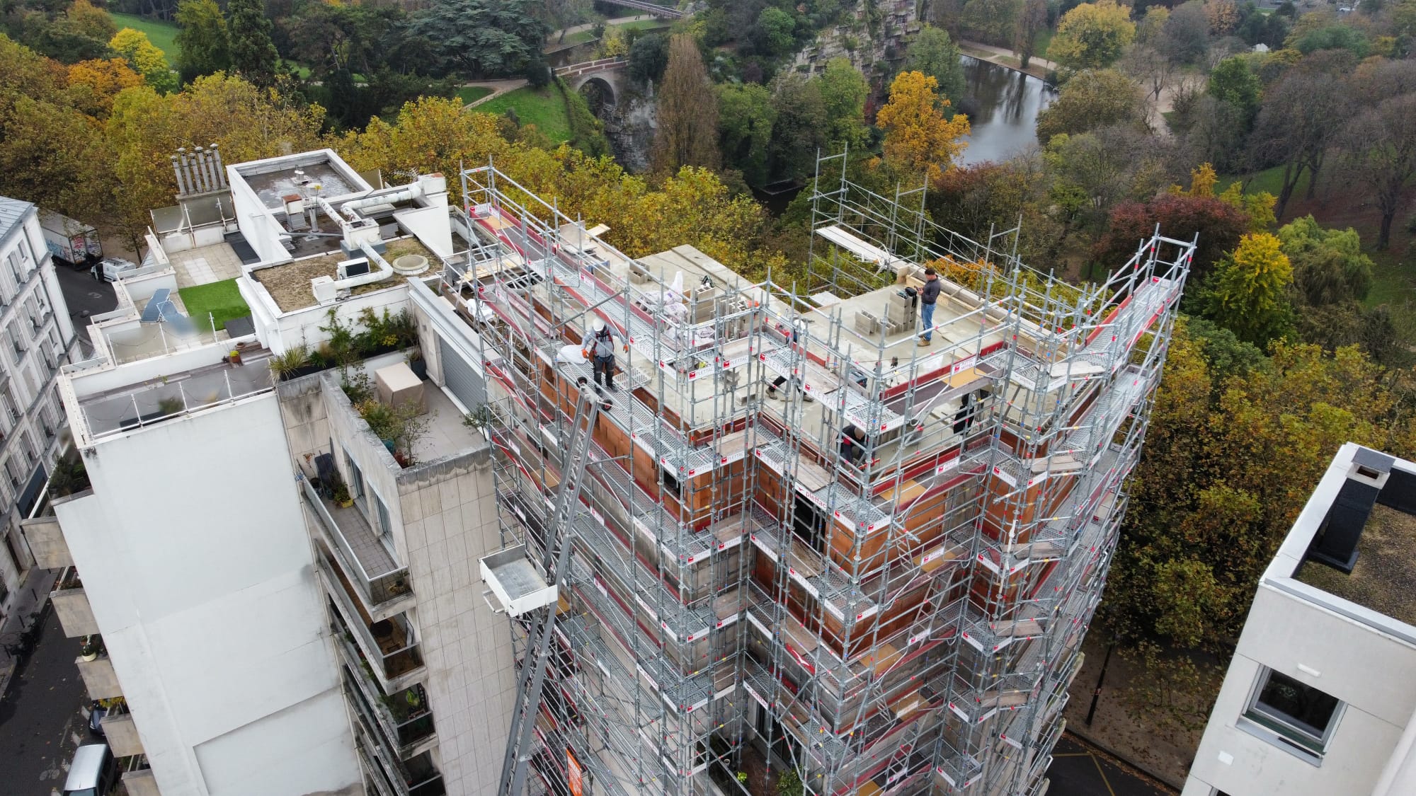 Surélévation d’un immeuble – Paris (Botzaris) - photo 2